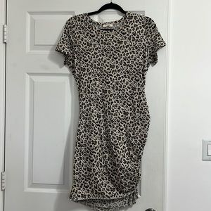 Leopard side scrunch bodycon dress